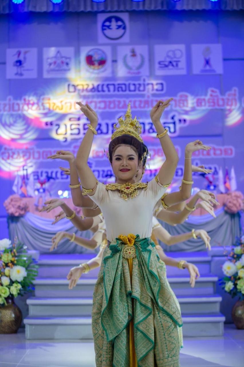 Namthong Nan Hotel Экстерьер фото